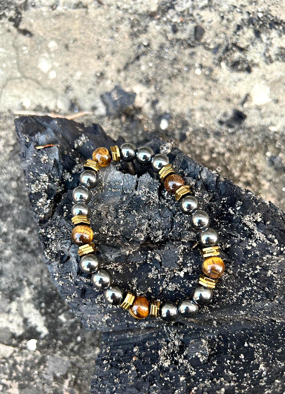 Onyx and  Howlite Gemstone Bracelet