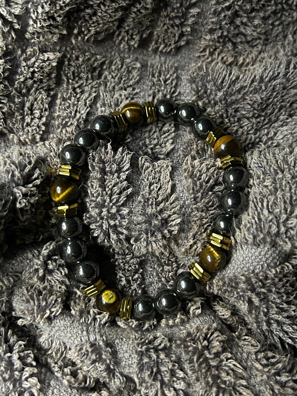 Onyx and  Howlite Gemstone Bracelet